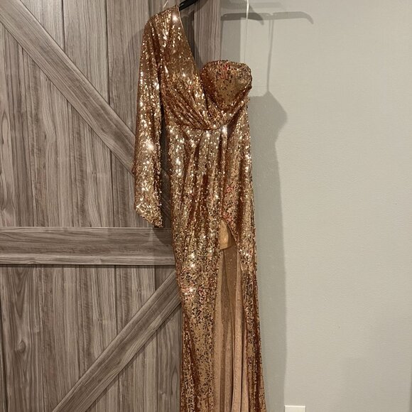 Miss Ord Gold Sequin One-Shoulder Gown - Picture 1 of 4